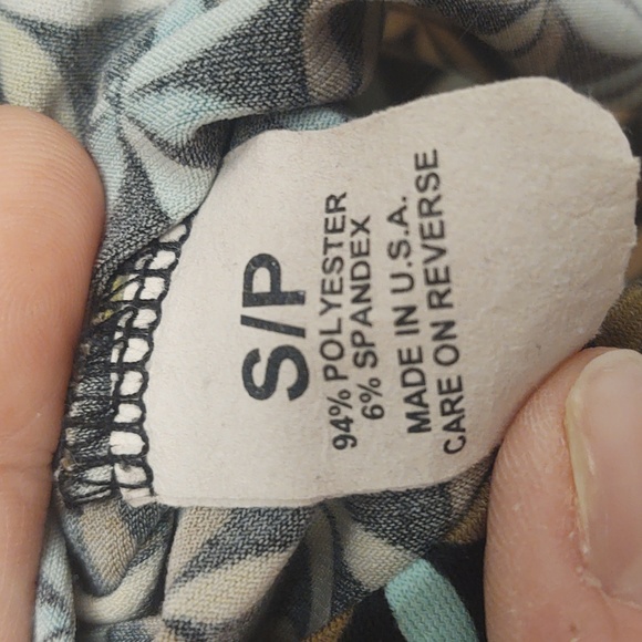 *DONATING 9/1/25* EUC Briggs New York Top Size Small Petite - Picture 5 of 5